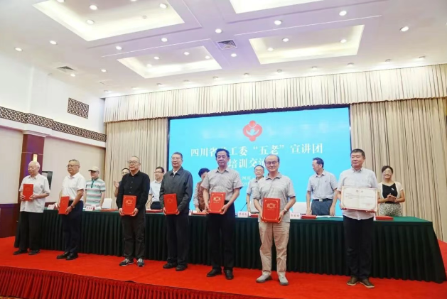 1758612525573301.png wechat_2025-09-23_152648_324.png